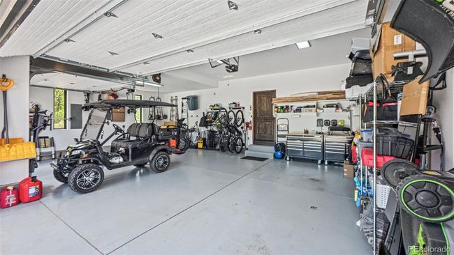 Garage | Image 32