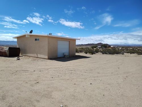 1524 Olson Rd, Joshua Tree, CA, 92252 | Card Image