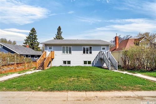 542 21st St E, Prince Albert, SK, S6V1M4 | Card Image