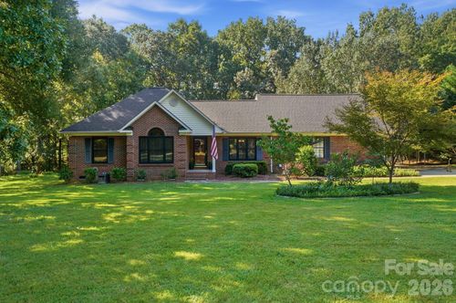 416 Ambrose Ln, Monroe, NC, 28110-9722 | Card Image