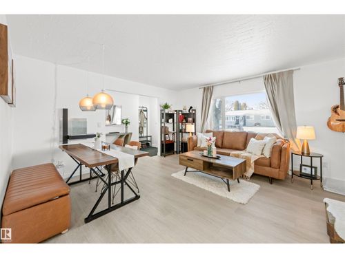 3429 120 Ave Nw, Edmonton, AB, T5W1K1 | Card Image