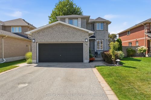 116 Avondale Dr, Courtice, ON, L1E3A3 | Card Image