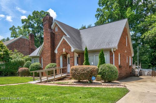 3012 Brassfield Dr, Rocky Mount, NC, 27803-1562 | Card Image