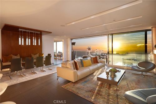 1088 Del Mar Ave, Laguna Beach, CA, 92651-3504 | Card Image