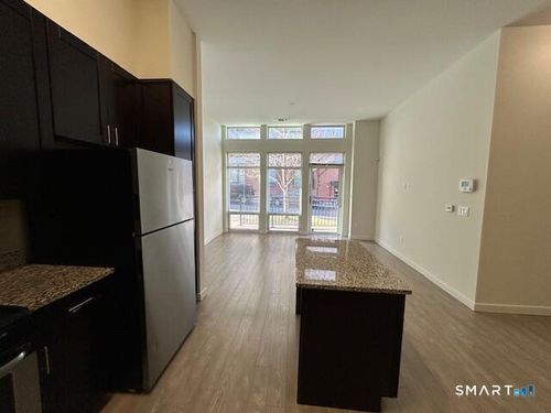 157-120a Towne Street, Stamford, CT, 06904 | Card Image