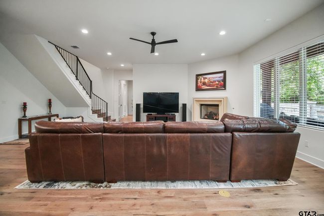 7863 Cross Rd, House other with 3 bedrooms, 3 bathrooms and null parking in Tyler TX | Image 6