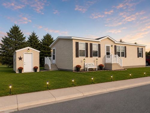 57574 Sawyer Ct, New Haven, MI, 48048-3700 | Card Image