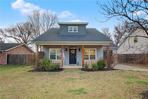 705 S Dockery Ln, Fayetteville, AR, 72701-4507 | Card Image