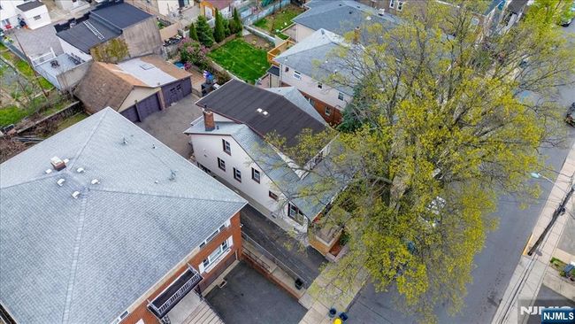 218 8 Th St, Home with 6 bedrooms, 3 bathrooms and null parking in Fairview NJ | Image 43