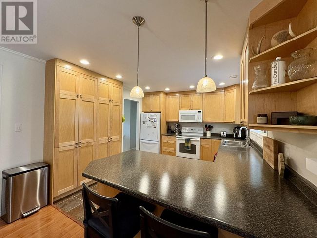 5023 Block Dr, House other with 4 bedrooms, 3 bathrooms and null parking in 108 Mile Ranch BC | Image 11