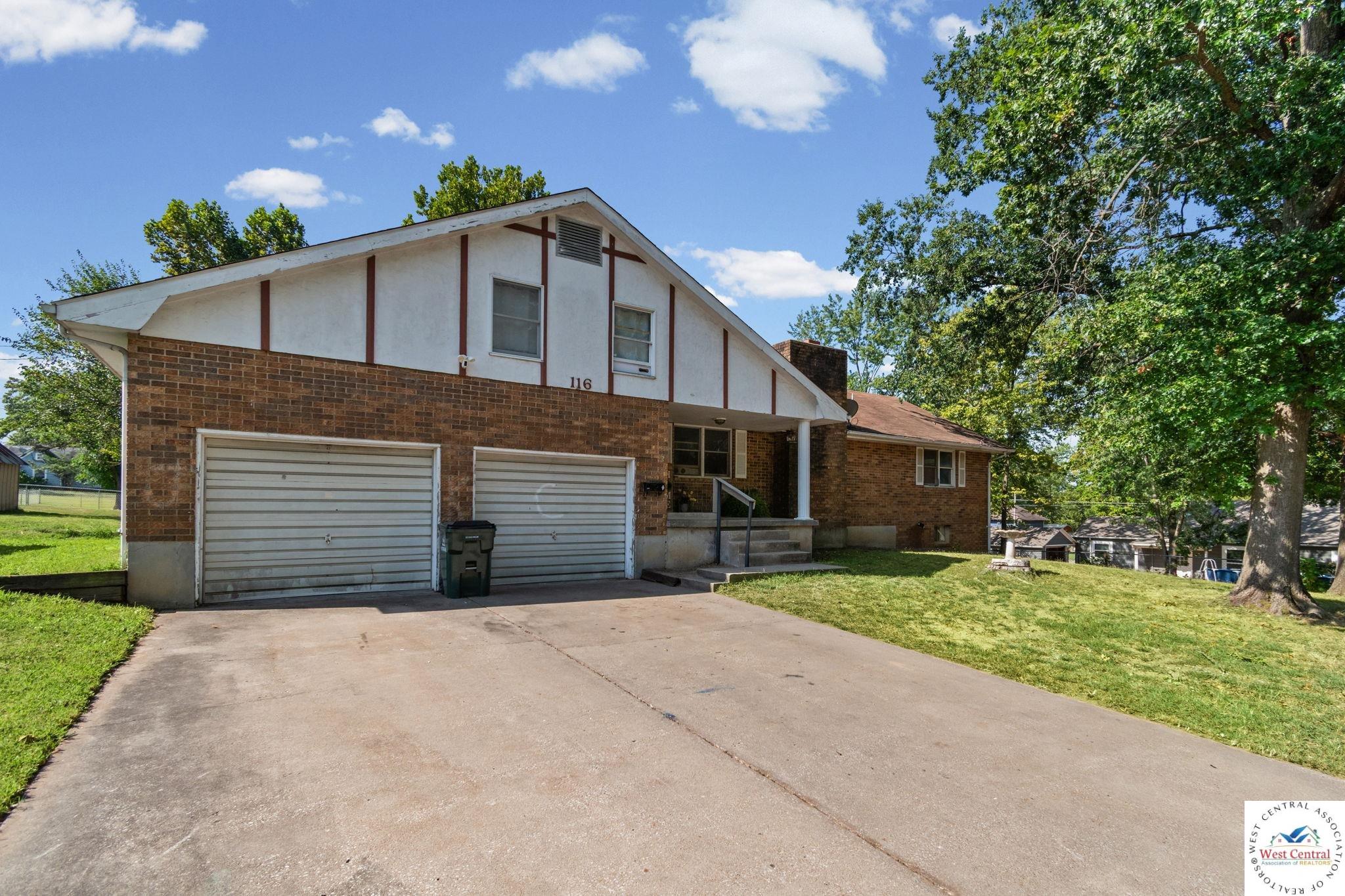 Residential in El Dorado Springs 4