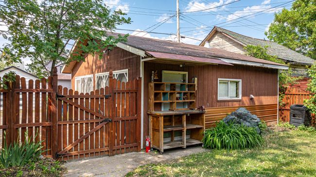 11 E White St, House other with 3 bedrooms, 2 bathrooms and null parking in Ely MN | Image 40