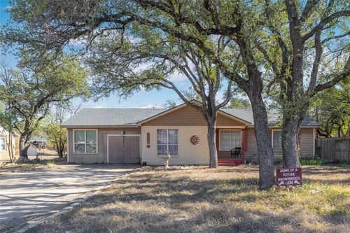 3304 Austin Ave, Brownwood, TX, 76801-6351 | Card Image