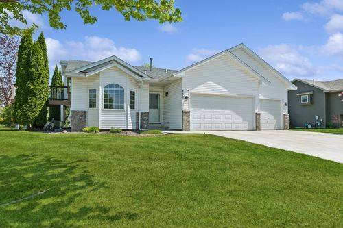 402 13th Ave Ne, Buffalo, MN, 55313-2522 | Card Image