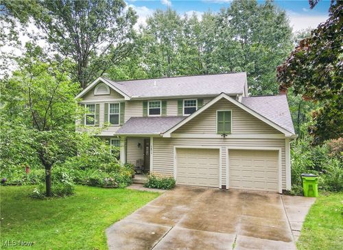 1471 Newport Dr, Macedonia, OH, 44056-1969 | Card Image