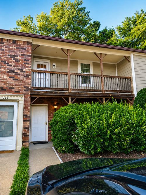 946 Coarsey Dr, Nashville, TN, 37217-2138 | Card Image