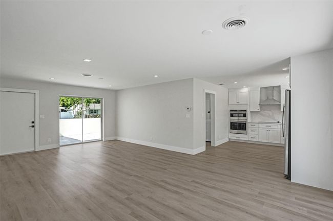 2111 Ne 35 Th St, House other with 3 bedrooms, 2 bathrooms and null parking in Lighthouse Point FL | Image 18