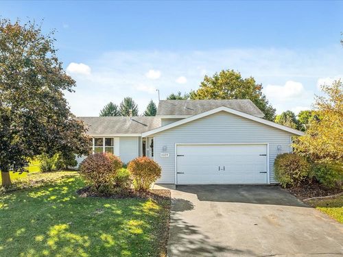 6609 Sawmill Drive, Roscoe, IL, 61073 | Card Image