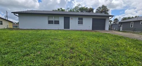 2074 Lanternlight St, PORT CHARLOTTE, FL, 33948-1964 | Card Image