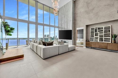 apt-5704-888 Biscayne Blvd, Miami, FL, 33132-1548 | Card Image