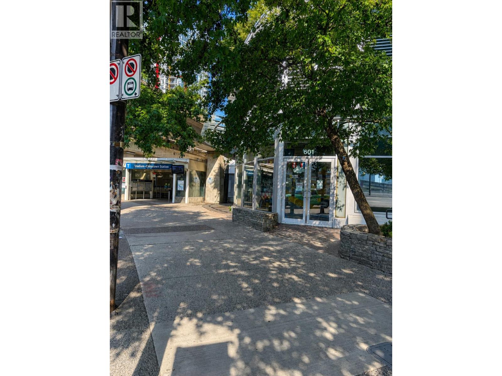 Commercial Sale in Vancouver 3