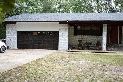 7104 Foxrun East End Dr, Mabelvale, AR, 72103-9465 | Card Image