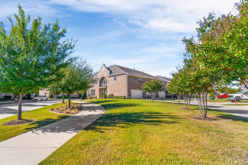 435 Madison Ave, Fairview, TX, 75069-1352 | Card Image