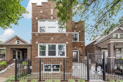 1-952 N Springfield Ave, Chicago, IL, 60651-3729 | Card Image