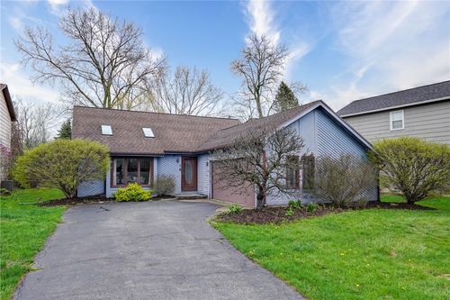 8 Fieldstone Ln, West Henrietta, NY, 14586-9544 | Card Image