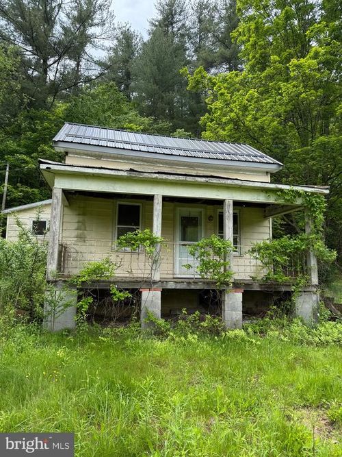22015 Waterfall Rd, THREE SPRINGS, PA, 17264-8023 | Card Image