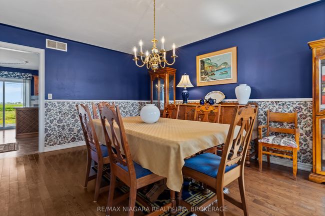 374 Niagara Stone Rd, House other with 5 bedrooms, 3 bathrooms and 6 parking in Niagara on the Lake ON | Image 17