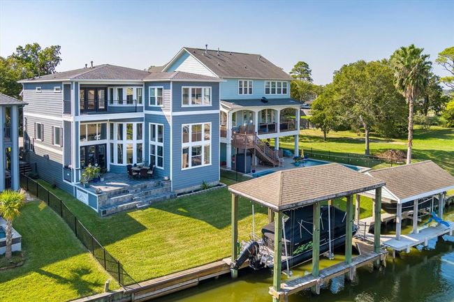 211 Valmar St, House other with 4 bedrooms, 4 bathrooms and 2 parking in Kemah TX | Image 7