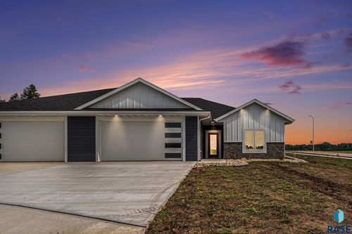 719 Tallgrass Cir, Luverne, MN, 56156 | Card Image