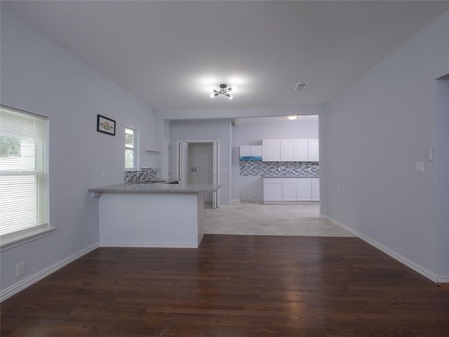 2703 Areba St, House other with 3 bedrooms, 2 bathrooms and 1 parking in Houston TX | Image 6