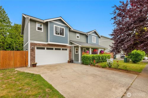 8254 Breeze Loop, Blaine, WA, 98230-9485 | Card Image