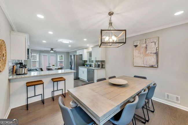 6805 Wright Rd, House other with 4 bedrooms, 4 bathrooms and 6 parking in Sandy Springs GA | Image 21