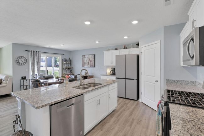 373 St James Gate, House other with 4 bedrooms, 2 bathrooms and null parking in Newark OH | Image 15