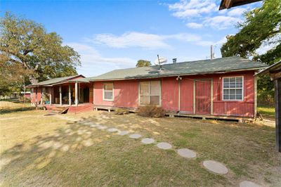 19331 Allen Ranch Road, House other with 5 bedrooms, 2 bathrooms and null parking in Eustace TX | Image 2