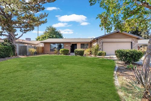 3504 W Cutler Ave, Visalia, CA, 93277-4112 | Card Image