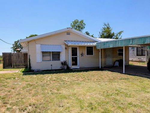 401 N 1st St, Coahoma, TX, 79511-2141 | Card Image