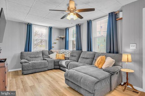 108 S College St, MYERSTOWN, PA, 17067-1211 | Card Image