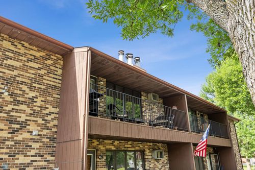 8-2636 18th St S, Fargo, ND, 58103-6649 | Card Image