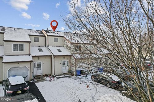 8 Bayleaf Dr, Lumberton, NJ, 08048-4228 | Card Image