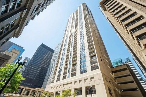 unit-4306-200 N Dearborn St, Chicago, IL, 60601-1622 | Card Image