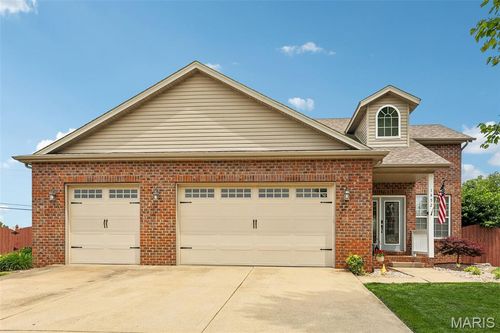 1452 Dale Dr, Troy, IL, 62294-3614 | Card Image