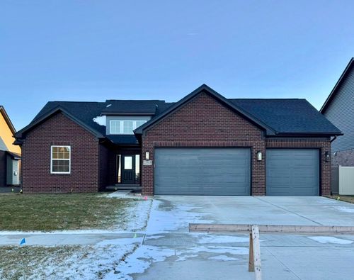 23315 Primrose Ln, Brownstown Twp, MI, 48183-1158 | Card Image