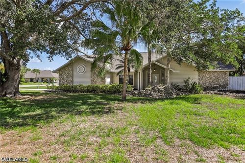 1937 Princess Ct, NAPLES, FL, 34110-8137 | Card Image