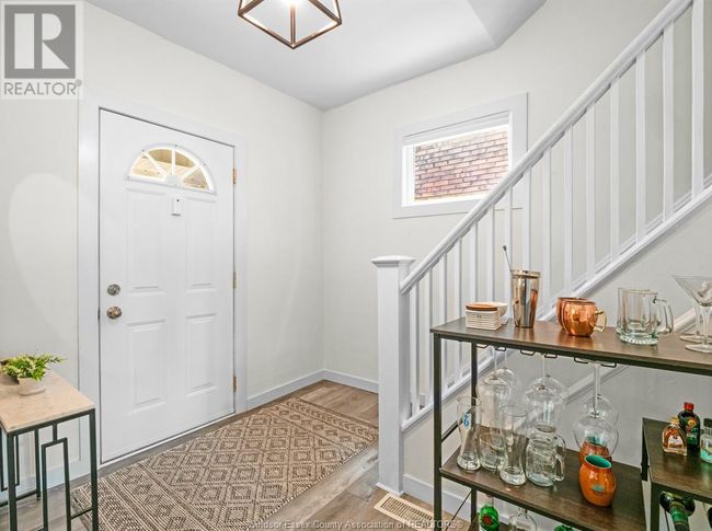 1454 Moy Ave, House other with 5 bedrooms, 2 bathrooms and null parking in Windsor ON | Image 5