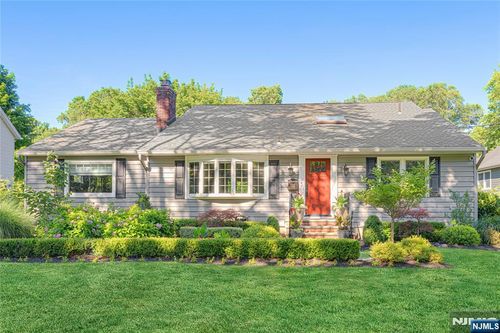 131 Highwood Ave, Glen Rock, NJ, 07452-1510 | Card Image