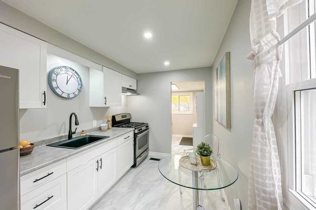 259 Adeline Ave, House other with 2 bedrooms, 1 bathrooms and 2 parking in Hamilton ON | Image 6